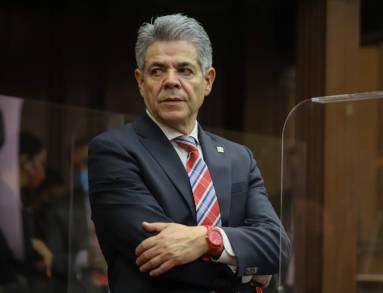 Legisladores del PRI somos aliados de los migrantes de Michoacán: Dip. Hernández Peña 